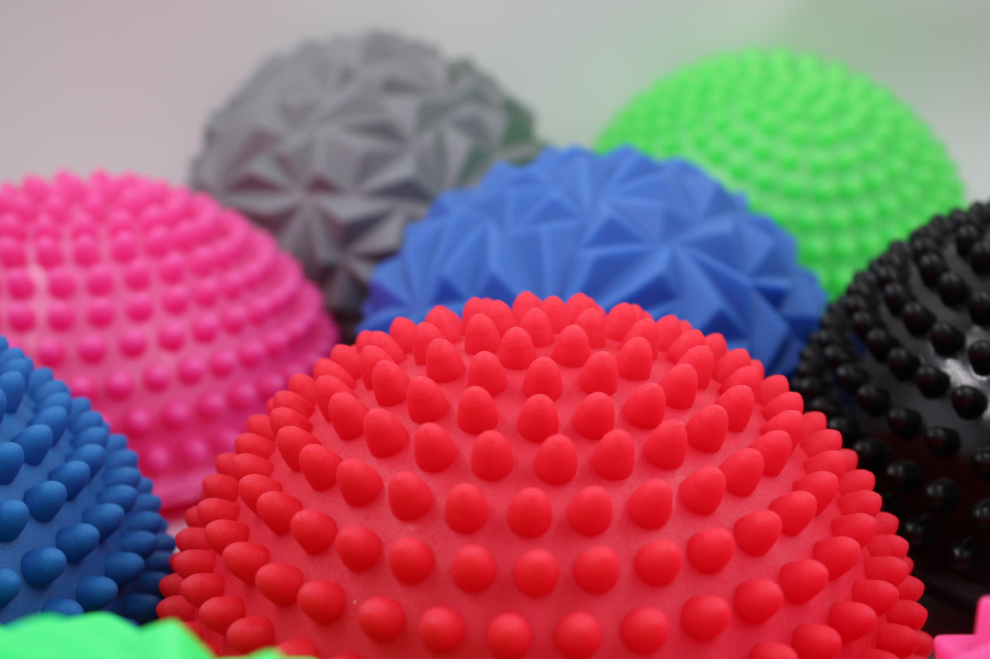 Mini Pelota de Equilibrio (Mini Bosu) -Mini Half Spike Ball